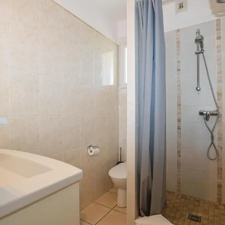 شقة 1 Bedroom Gorgeous In *